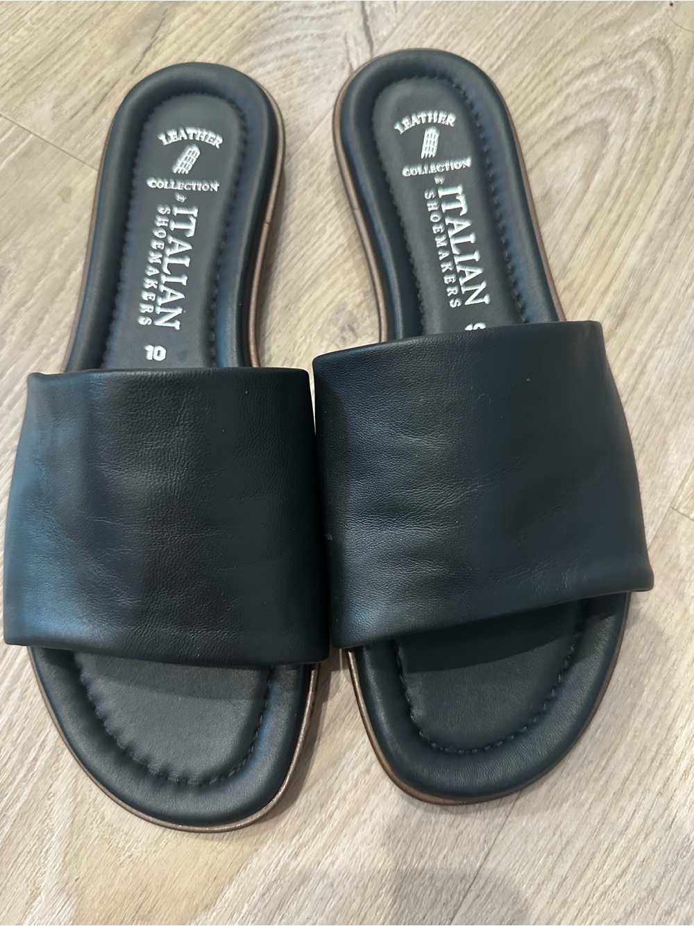 Italian Shoemakers Black Slide Sandals with Padded Insole
